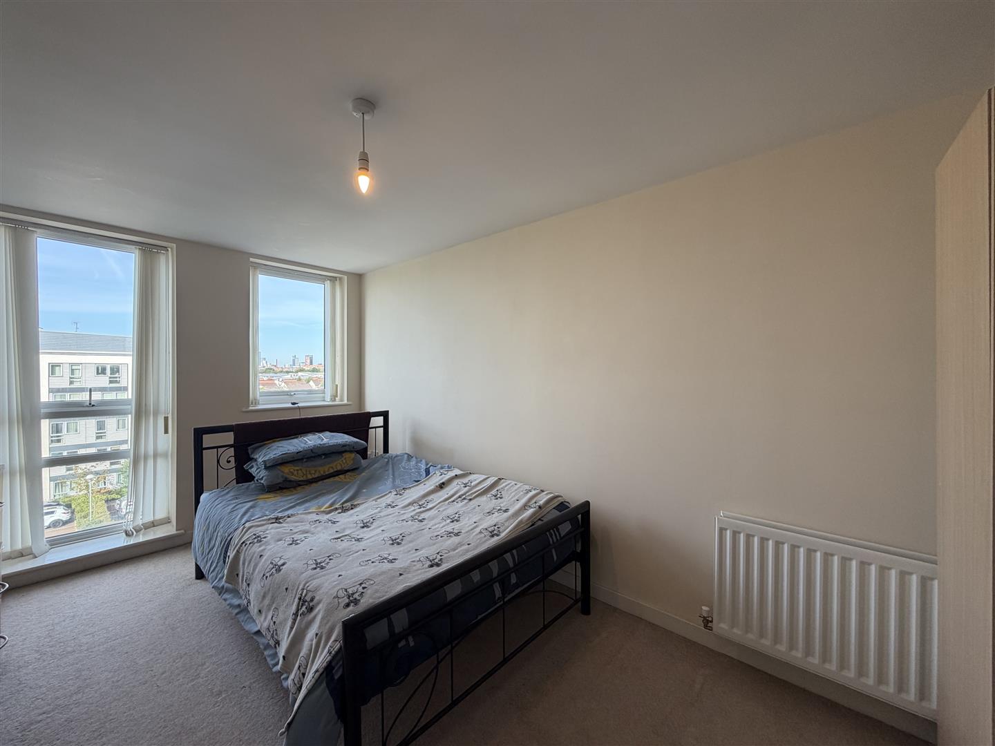 2 bed apartment in Ashton Old Road, Manchester – photo 5